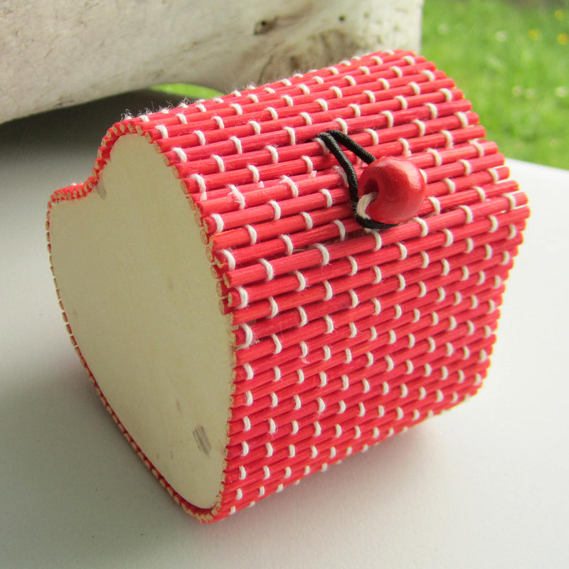 Simple Cute Heart Shaped Bamboo Storage Box - Red