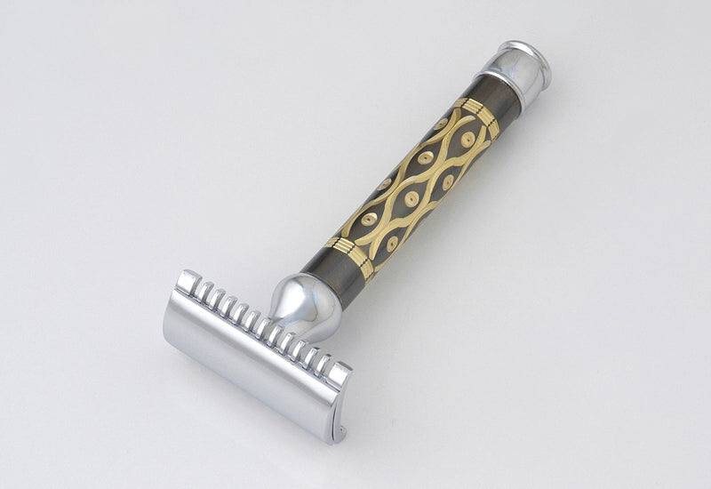 Pearl Safety Razor, Black and Gold Spiral pattern Open Comb